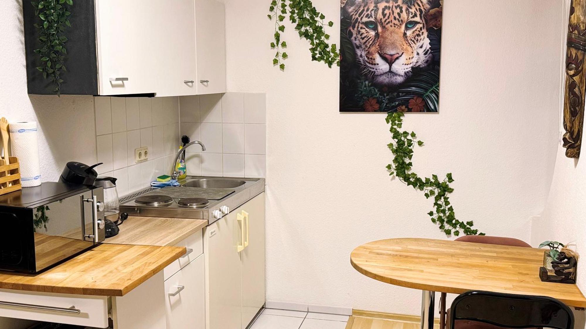 Zentrumnah Inklusive Parkplatz Jungle-Suite By Rentigo - Ruheoase Im Herzen Von Saarbruecken! מראה חיצוני תמונה